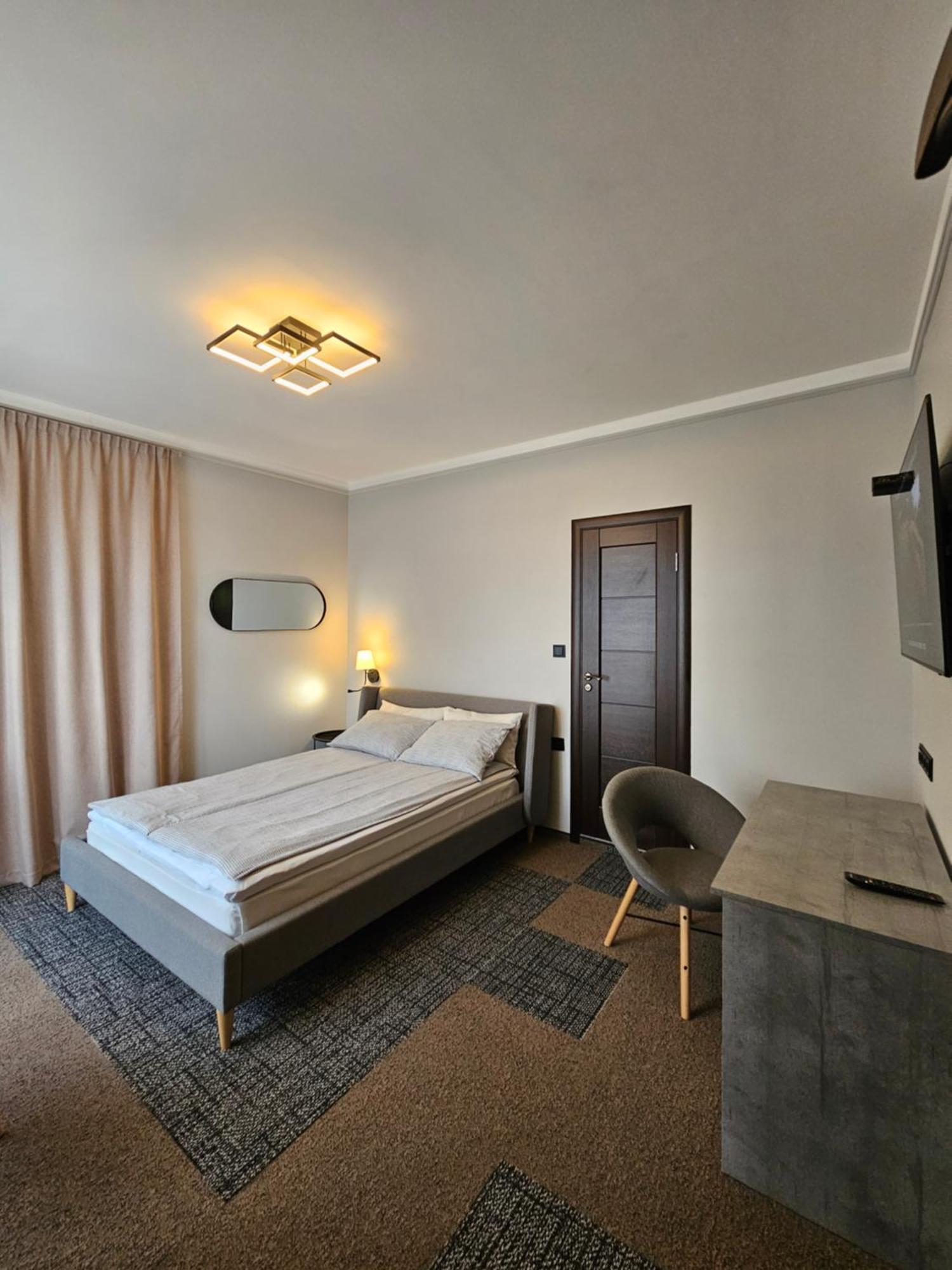 Tower Hotel Вентспилс Экстерьер фото