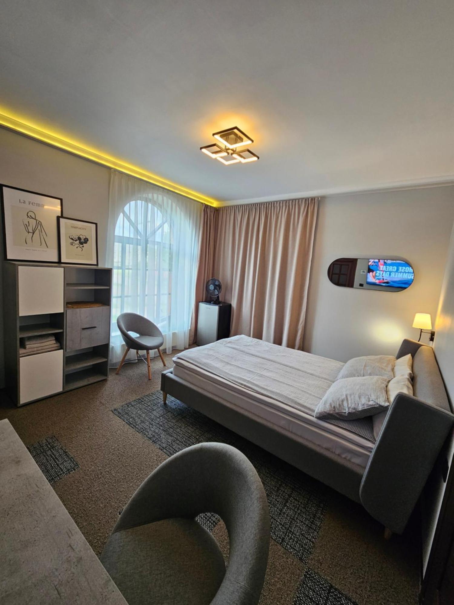 Tower Hotel Вентспилс Экстерьер фото